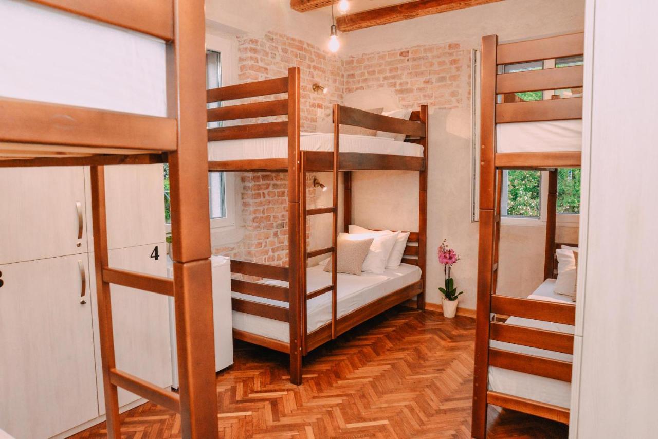 Step To Kotor Bay Guesthouse Exterior foto