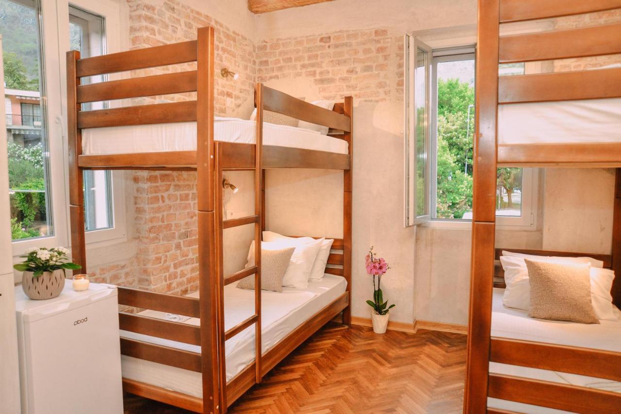 Step To Kotor Bay Guesthouse Exterior foto